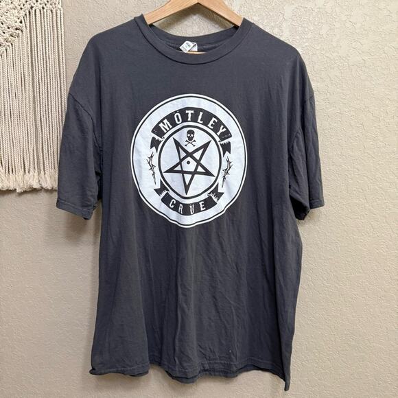 Motley Crüe tour tee shirt men sz XL gray short sleeve - Picture 1 of 7